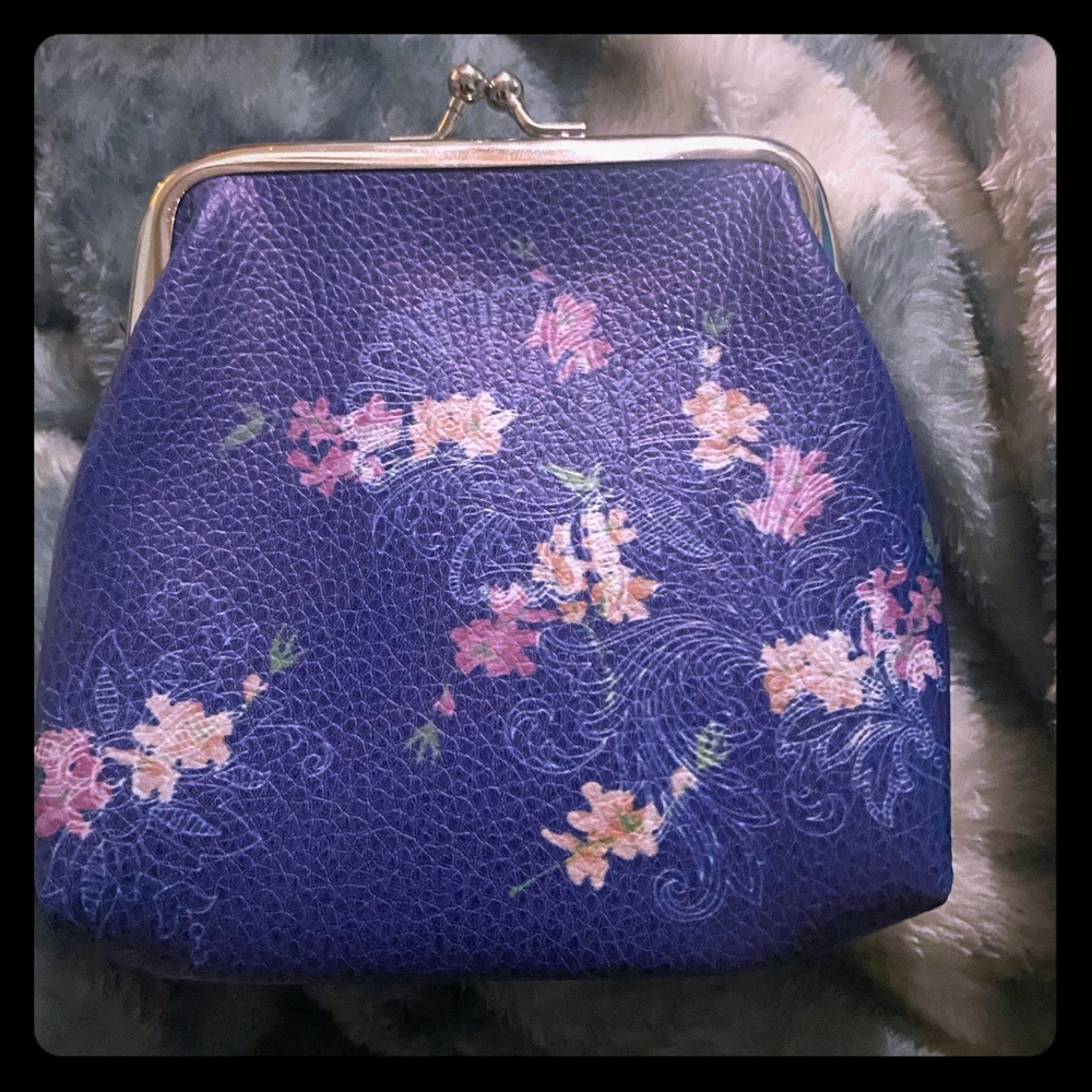 Faux leather coin purse CHECK MY CLOSET I BUNDLE!